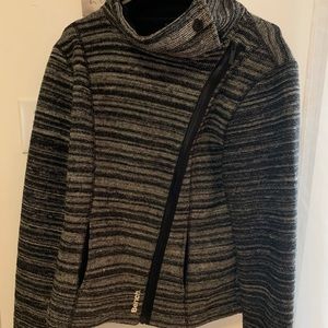 Bench sweater jacket